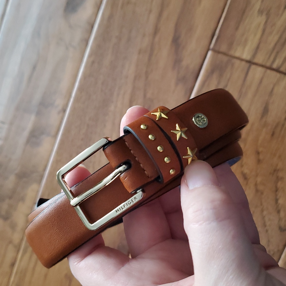 Tommy Hilfiger Women's Brown Belt with Gold Star Detail Size L